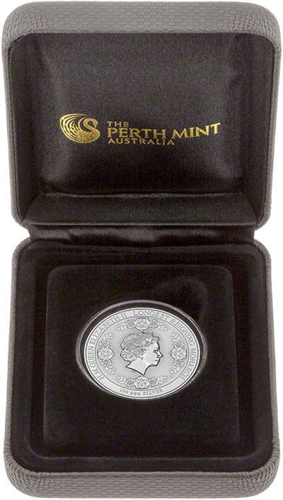 2015 THE LONGEST REIGNING MONARCH QUEEN ELIZABETH 1oz Intaglio Silver Proof Coin