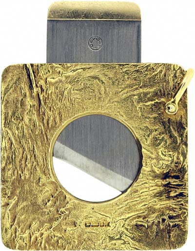 9 Carat Gold Cigar Cutter Open