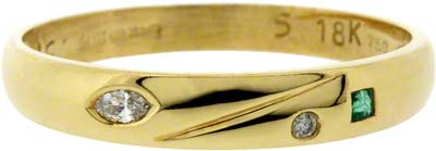 Emerald & Diamond Ring in 18ct Yellow Gold