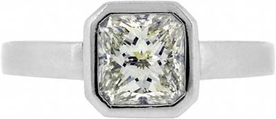 Radiant Cut Diamond in a Platinum Mount
