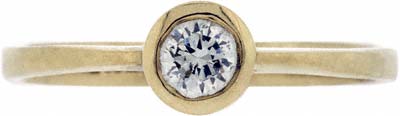 Second Hand Diamond Solitaire in 9ct Yellow Gold