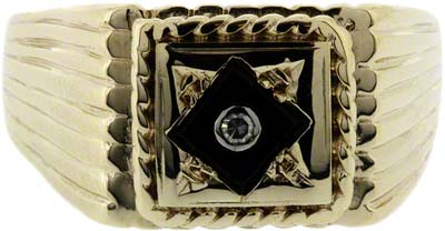 Gent's Onyx & Diamond Ring in 9ct Yellow Gold